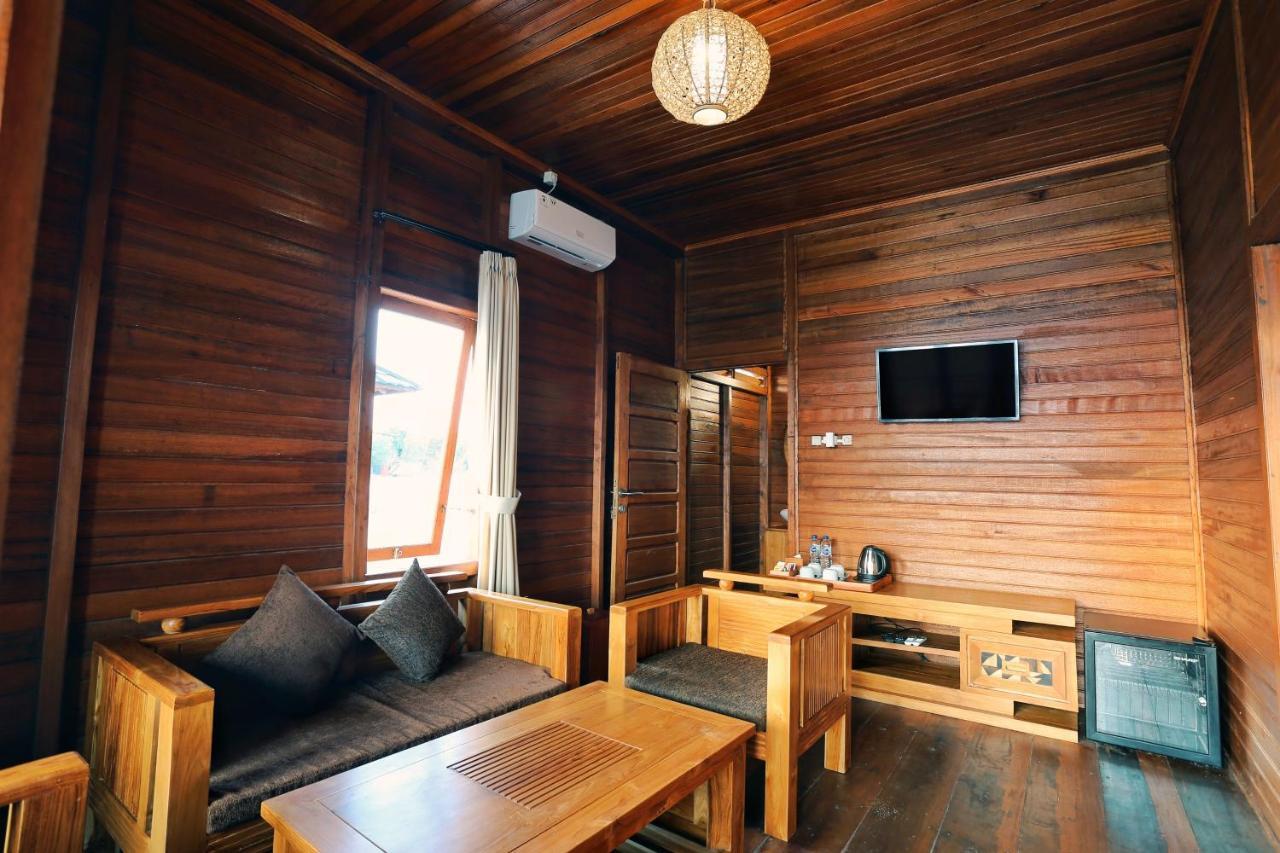 Azana Essence Villa Tabitha Lombok Bumbang Exterior foto